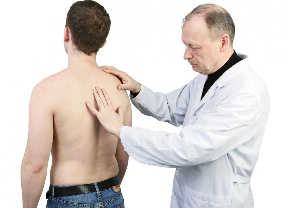 El diagnóstico de osteocondrosis incluye un examen médico de la columna.